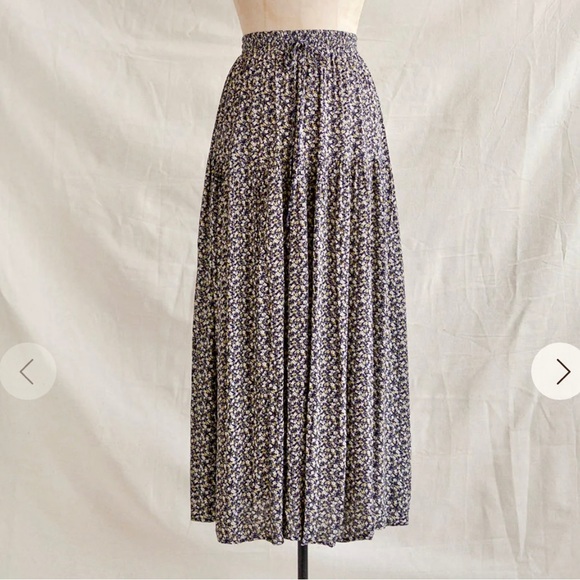 Floral Maxi Skirt - Picture 6 of 8